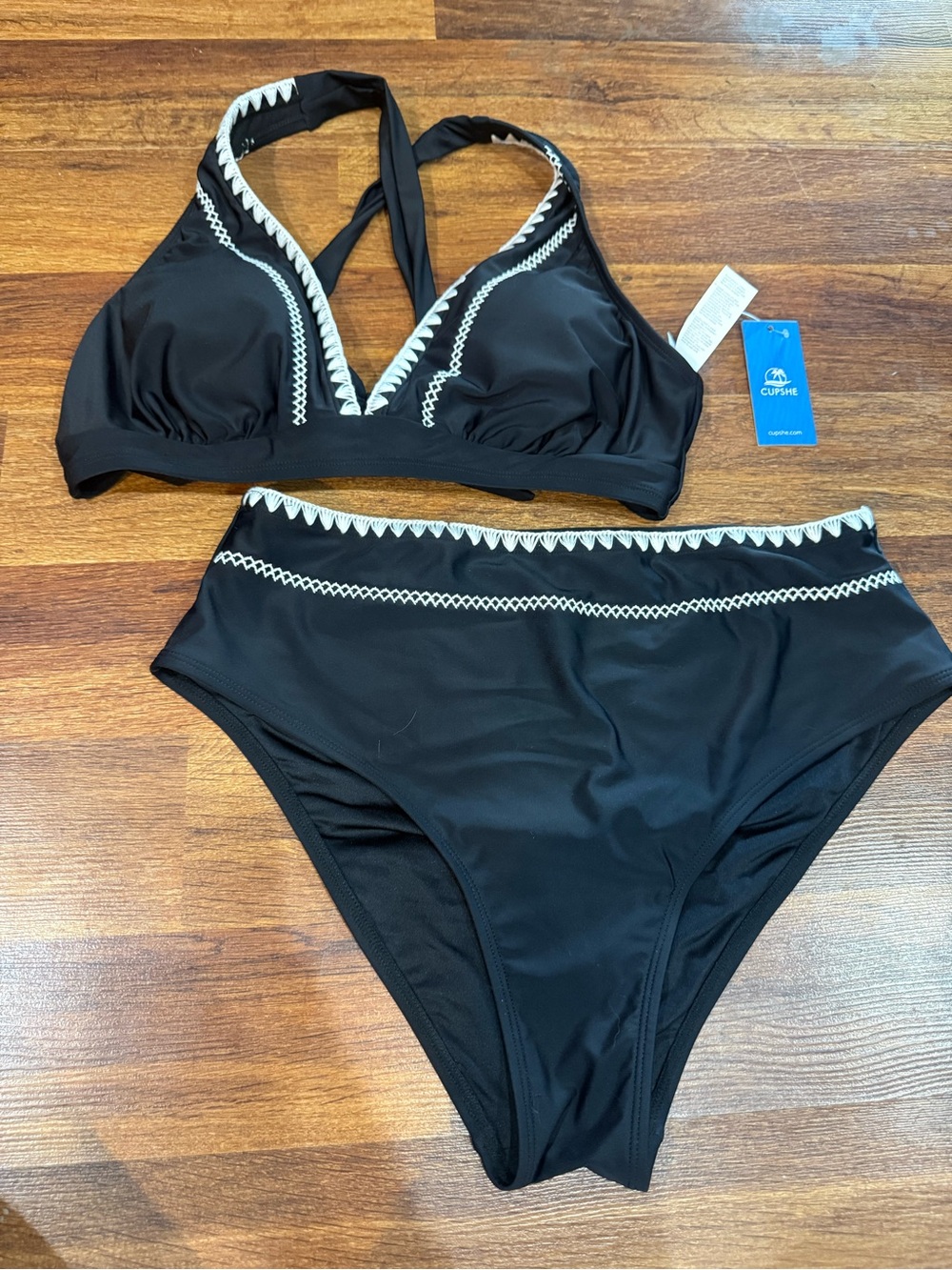 Women's Cupshe Black Bikini Set w/ White Stitching Size Large NWT